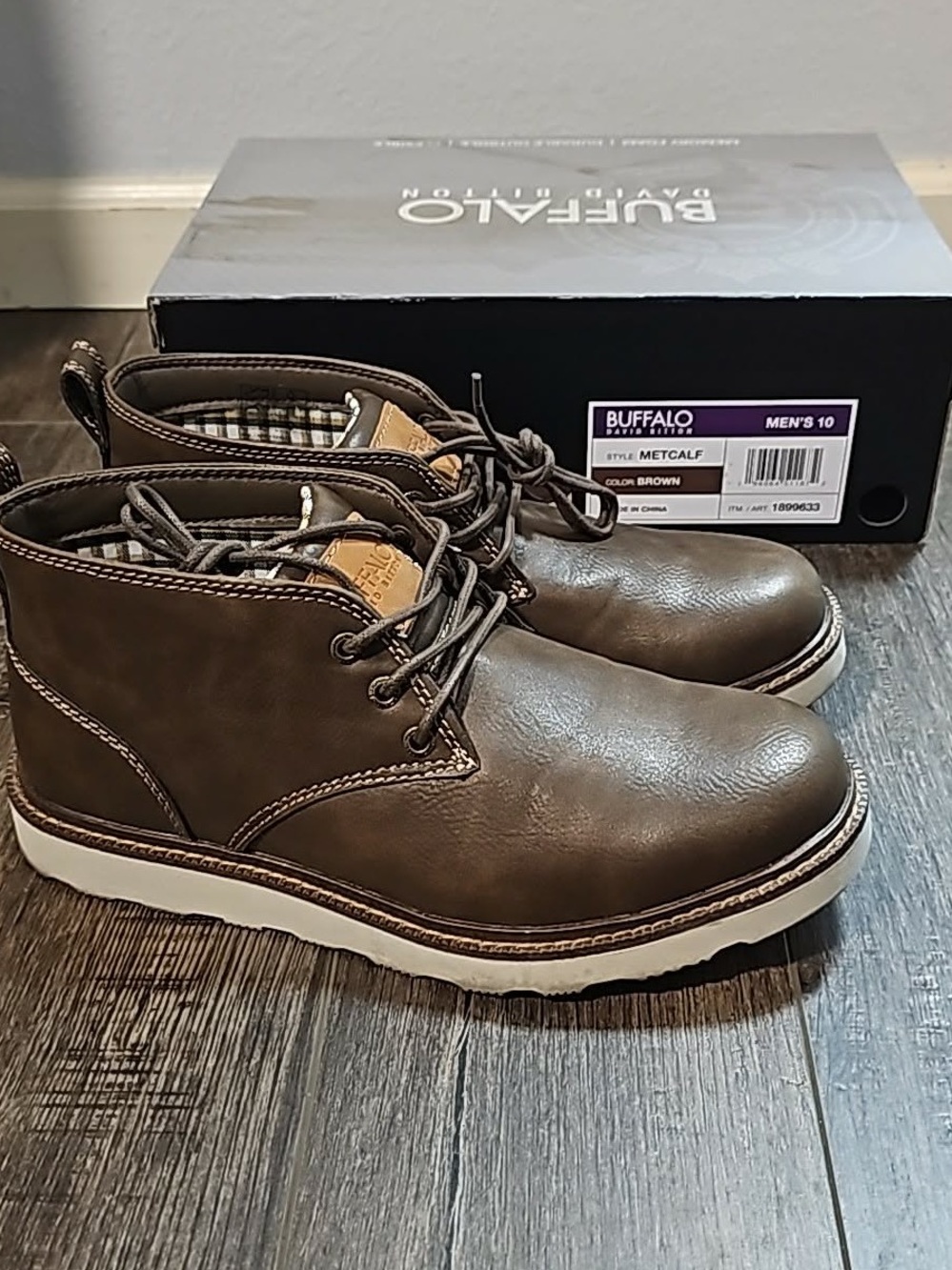 Buffalo David Bitton Men's Brown Chukka Boots with White Sole